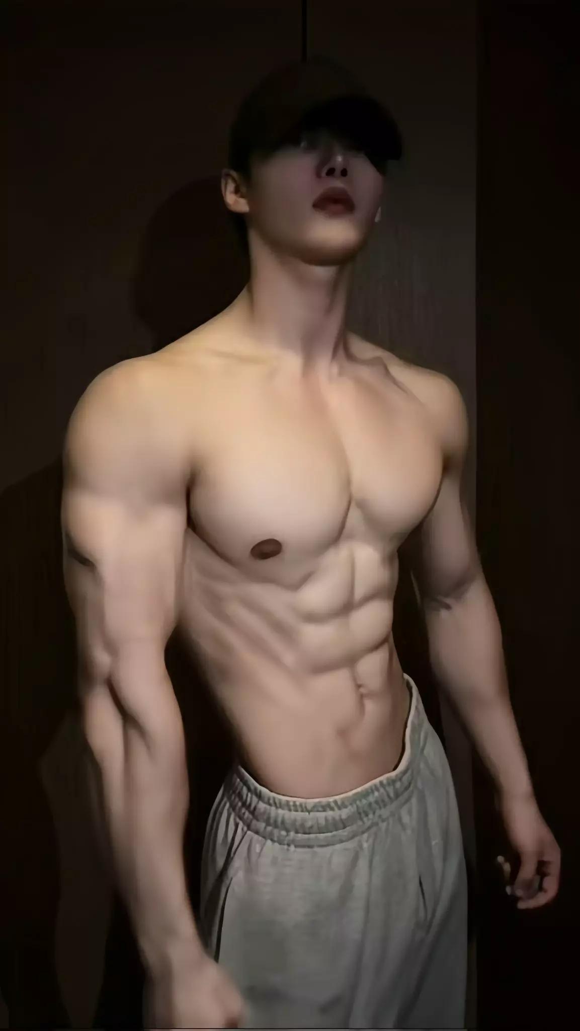 Eisher Alexander thumbnail