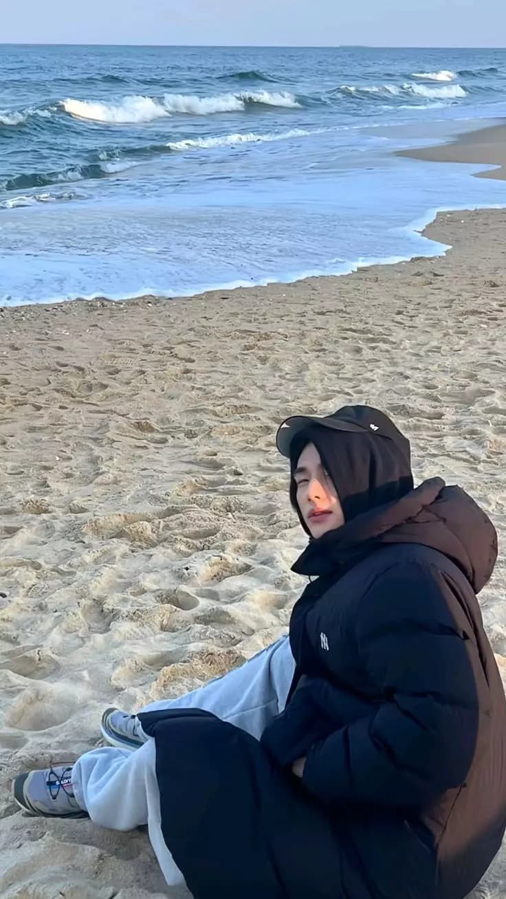 Hyunjin  thumbnail
