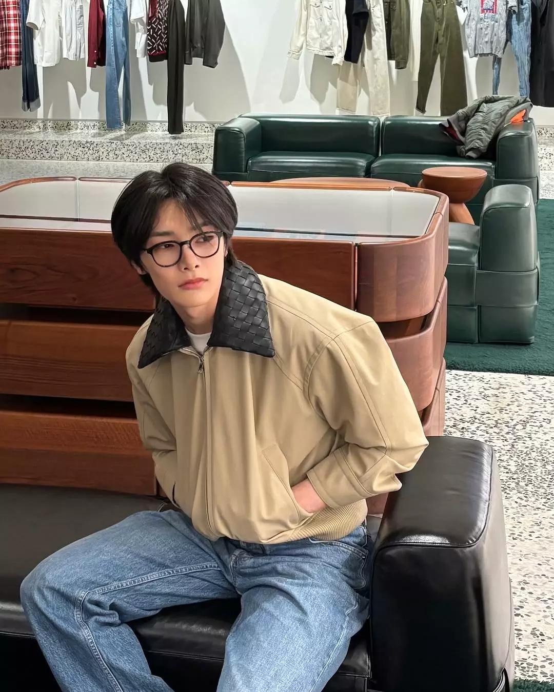 Yang Jeongin  thumbnail