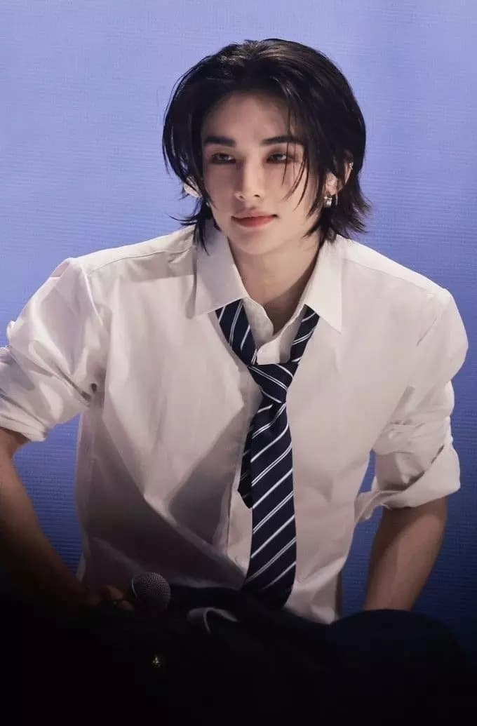 Hwang Hyunjin (Hyunlix) thumbnail