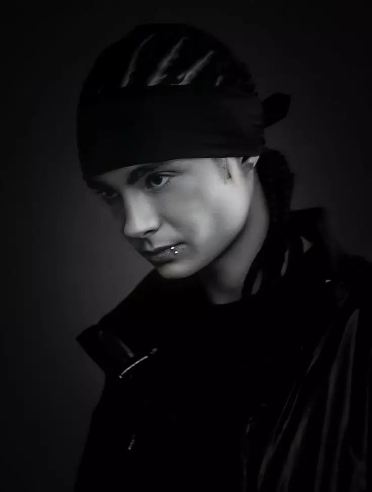 Tom Kaulitz thumbnail