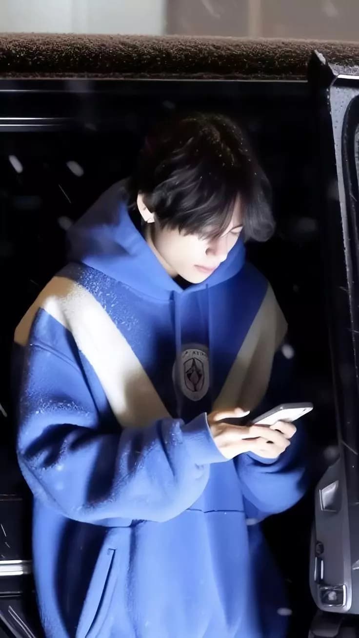 Kim Taehyung ᥫ᭡ღ thumbnail