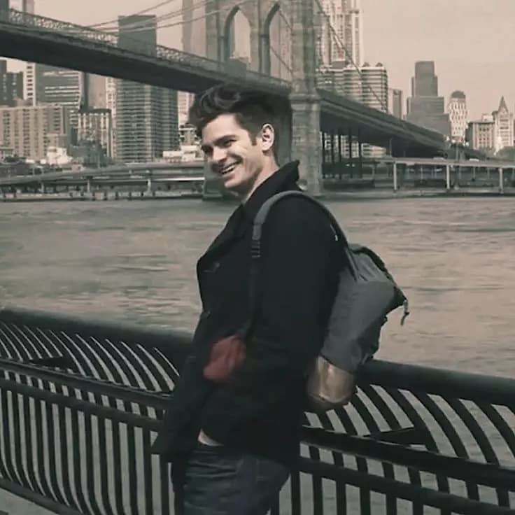 Peter Parker - Andrew Garfield thumbnail