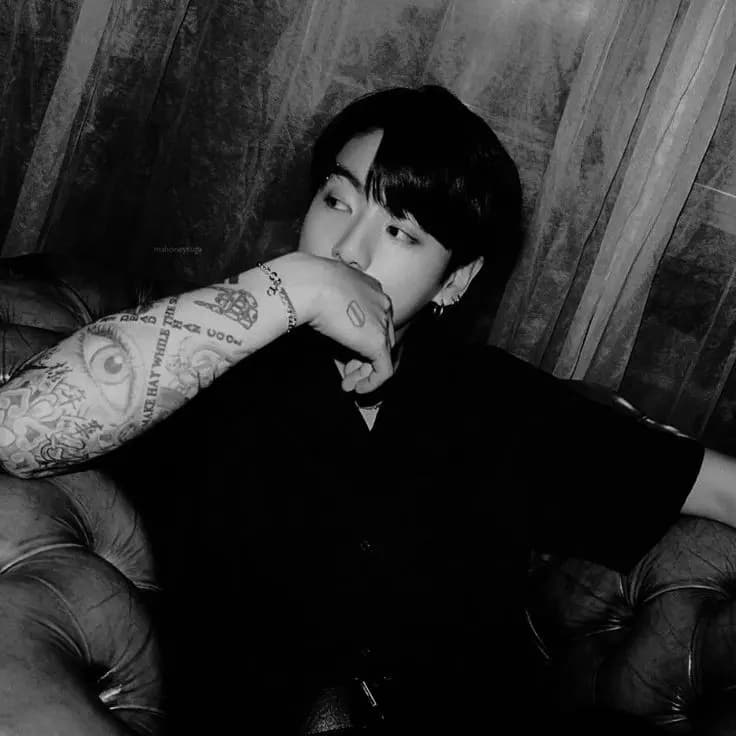 Jeon Jungkook thumbnail