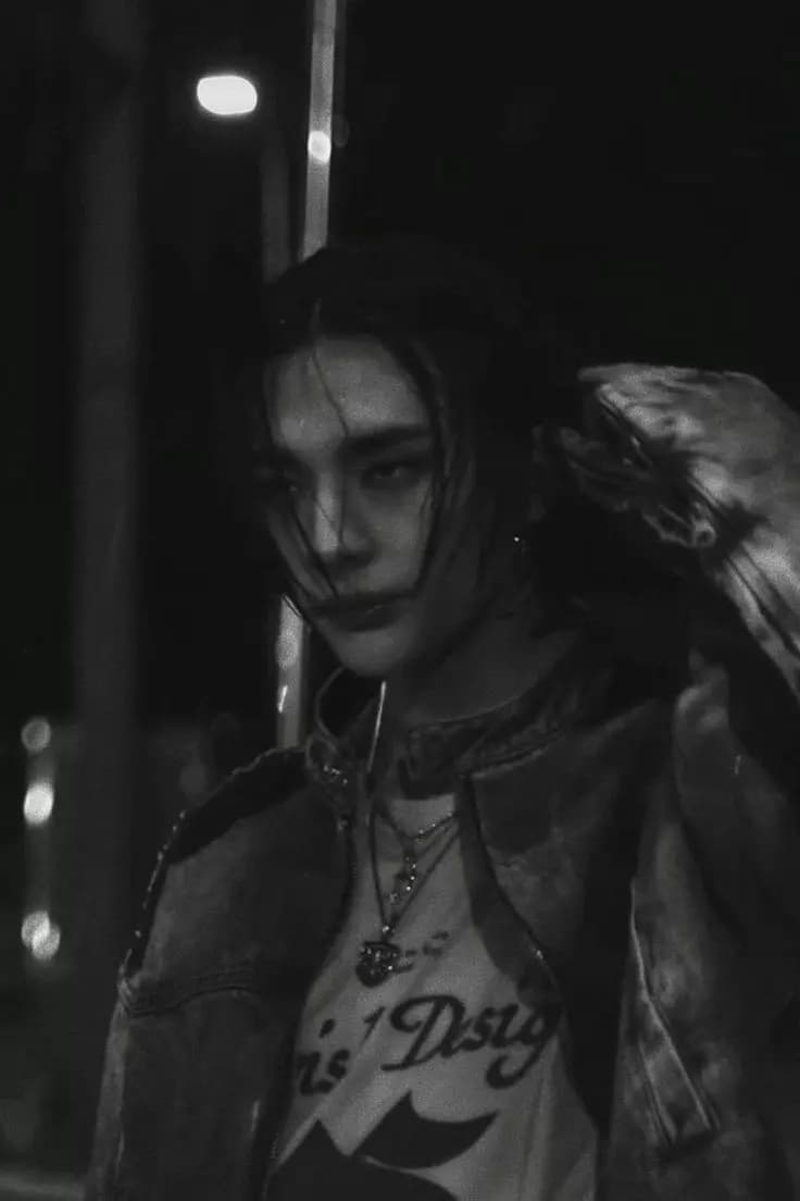 Hyunjin  thumbnail