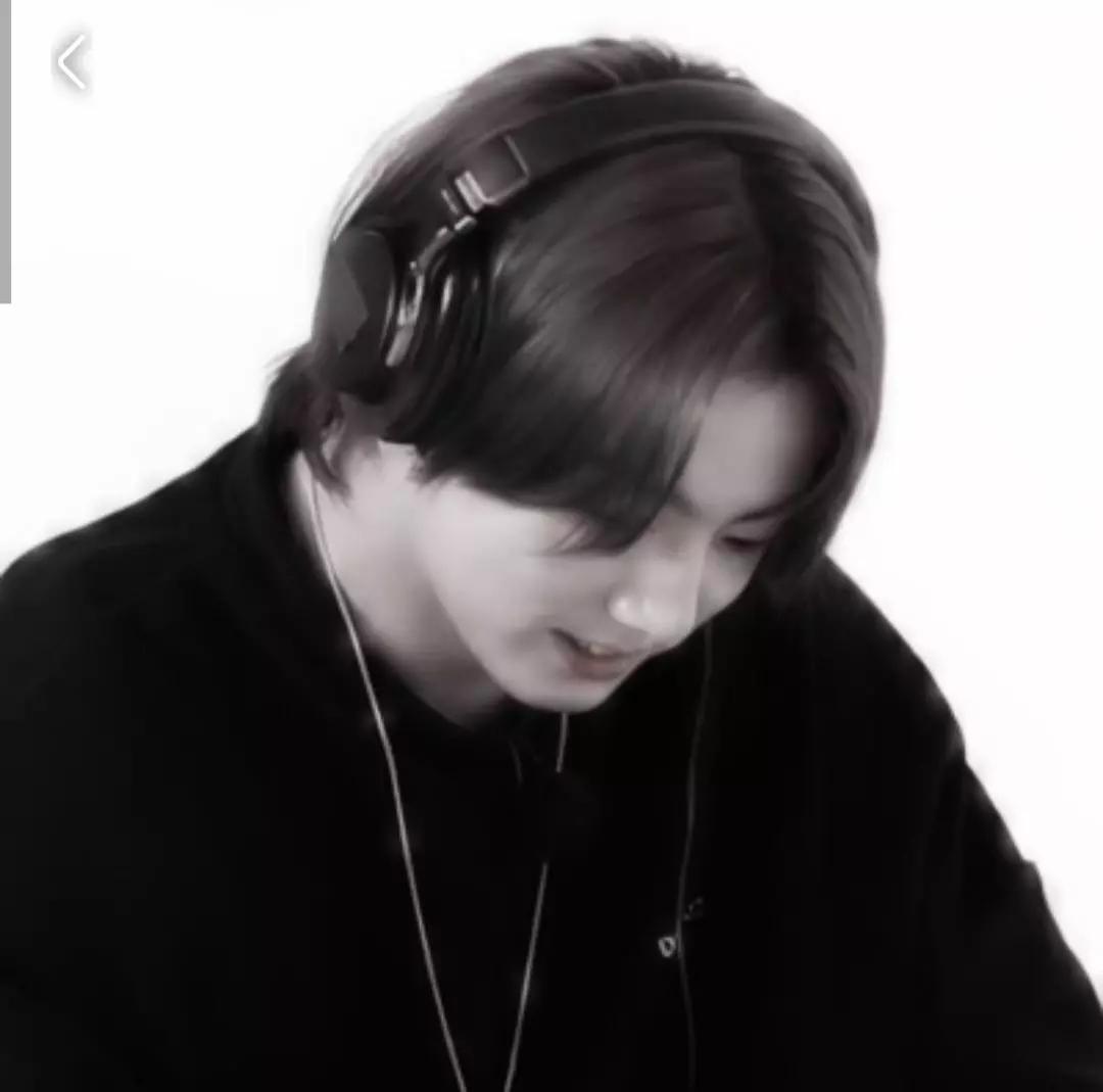 Jungkook thumbnail