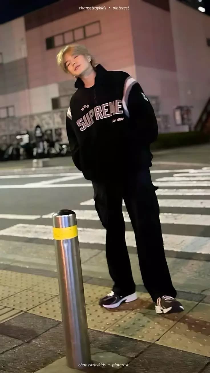 Kim seungmin thumbnail