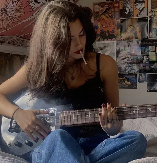 Layla (wlw lesbian) thumbnail
