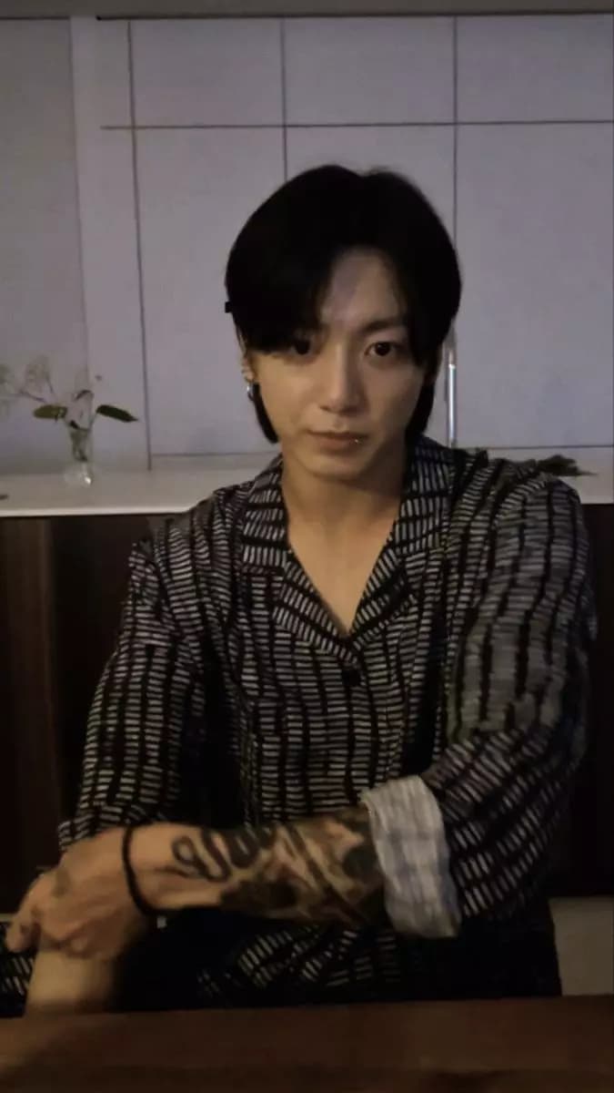 Jeon-Jungkook thumbnail