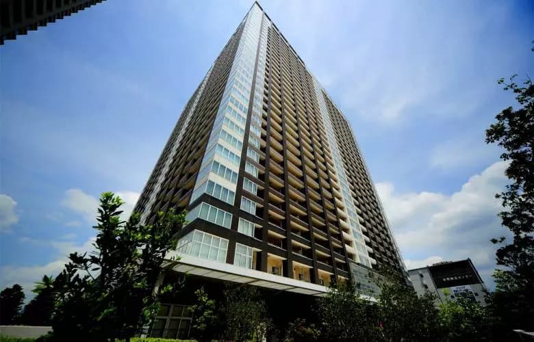 Japanese Marriage and Population Building  thumbnail