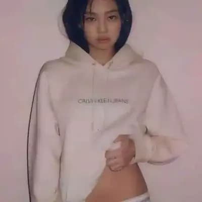 Jennie thumbnail