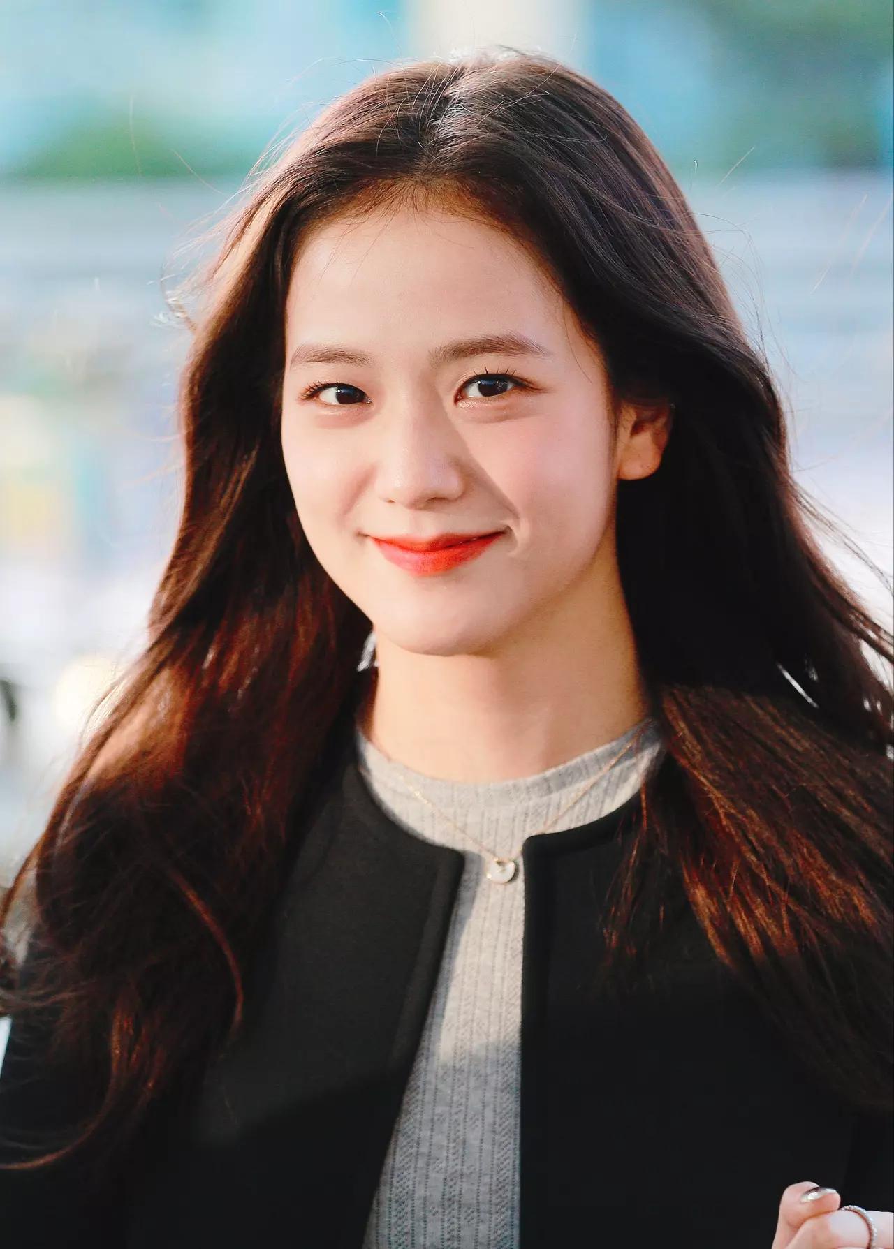 Kim Jisoo thumbnail