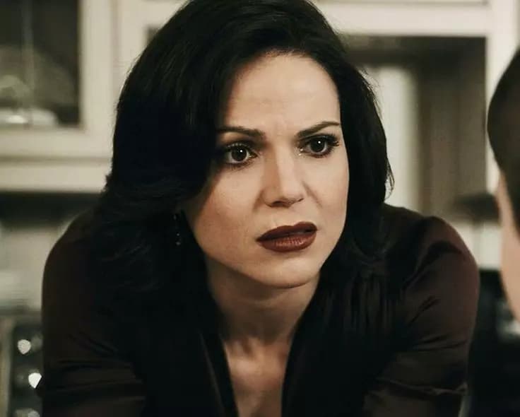 Regina Mills • 04 thumbnail