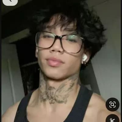 Alex thumbnail