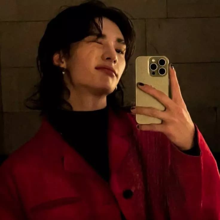 Hwang Hyunjin. thumbnail