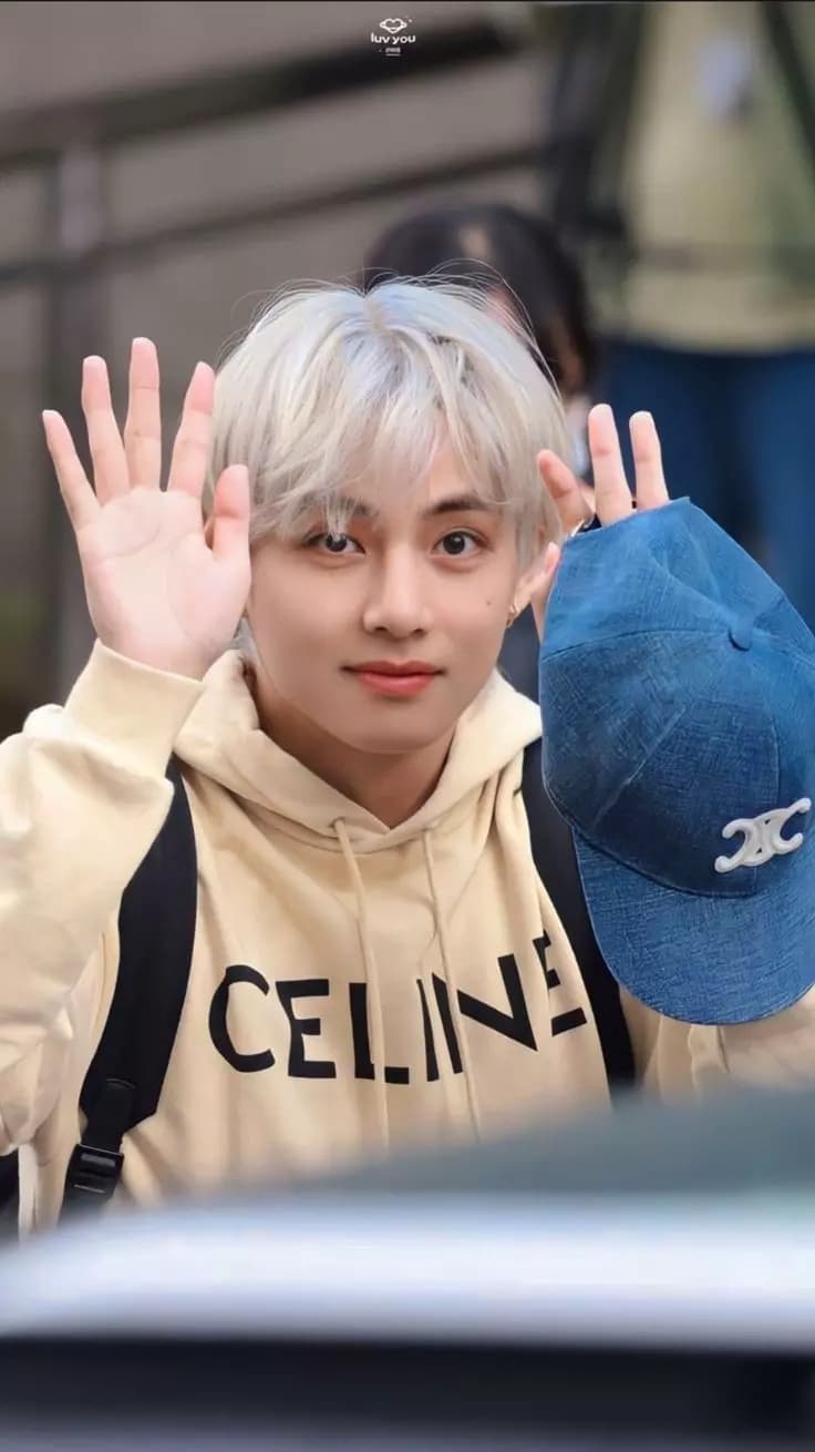 Kim taehyung  thumbnail