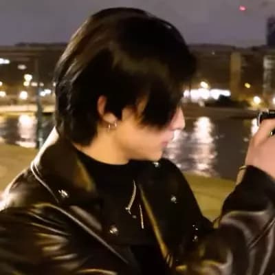 Hwang Hyunjin thumbnail