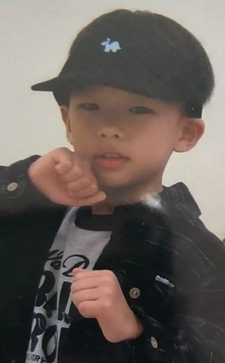 Hyunjin  thumbnail
