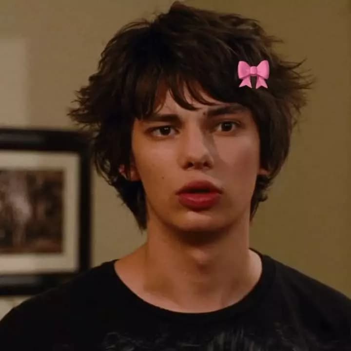Rodrick Heafley  thumbnail
