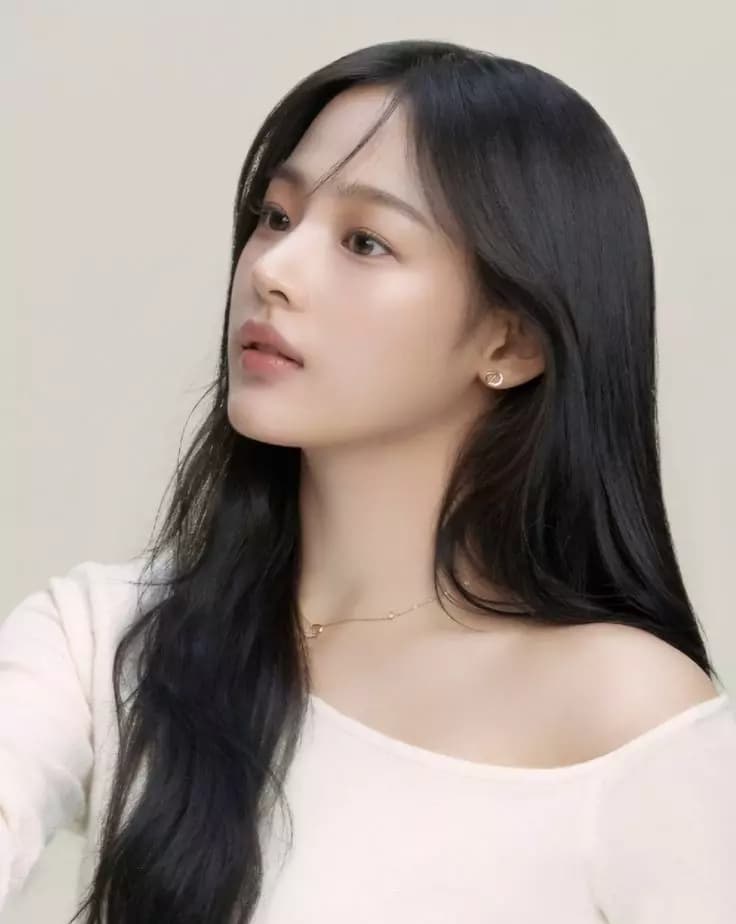 Kim Minji thumbnail