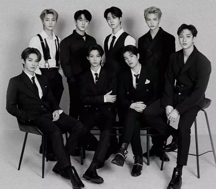Stray Kids thumbnail