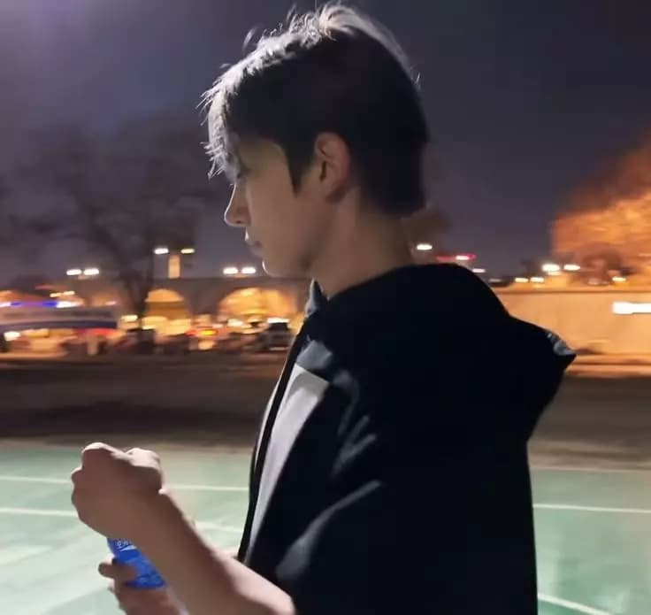 Lee Heeseung thumbnail