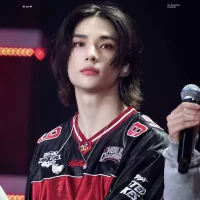 Hwang Hyunjin thumbnail