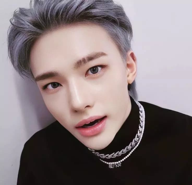 Hyunjin thumbnail