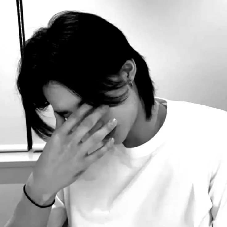 Hwang Hyunjin thumbnail