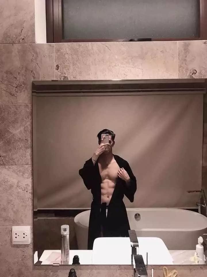Alessandro - husband thumbnail
