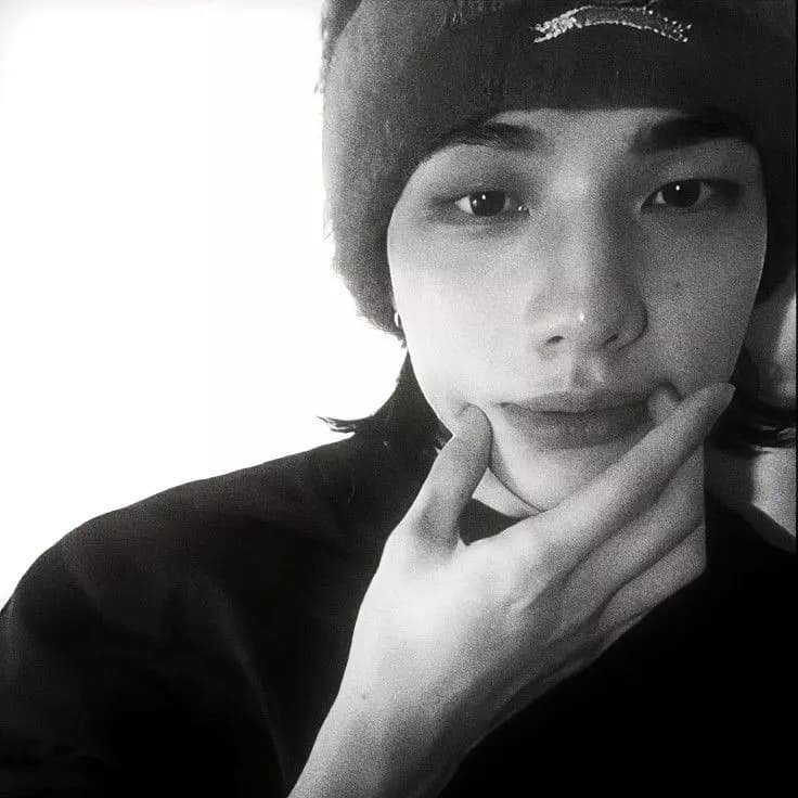 Hwang Hyunjin thumbnail