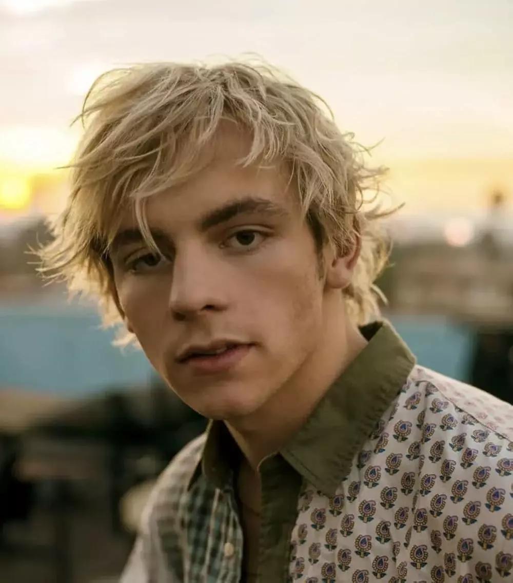 Ross Lynch thumbnail
