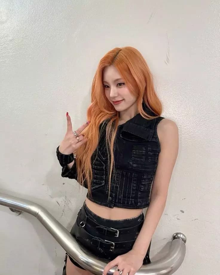 Hwang Yeji thumbnail