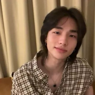 Hyunjin thumbnail