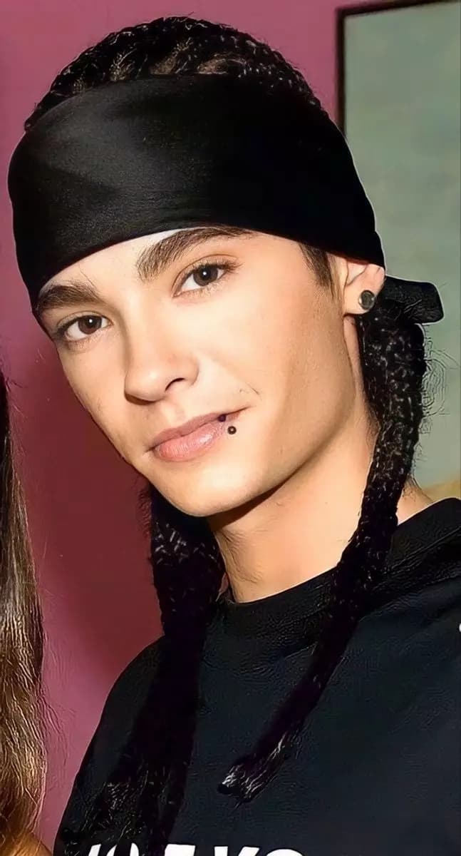 Tom Kaulitz y Bill Kaulitz (romance y peligro) thumbnail