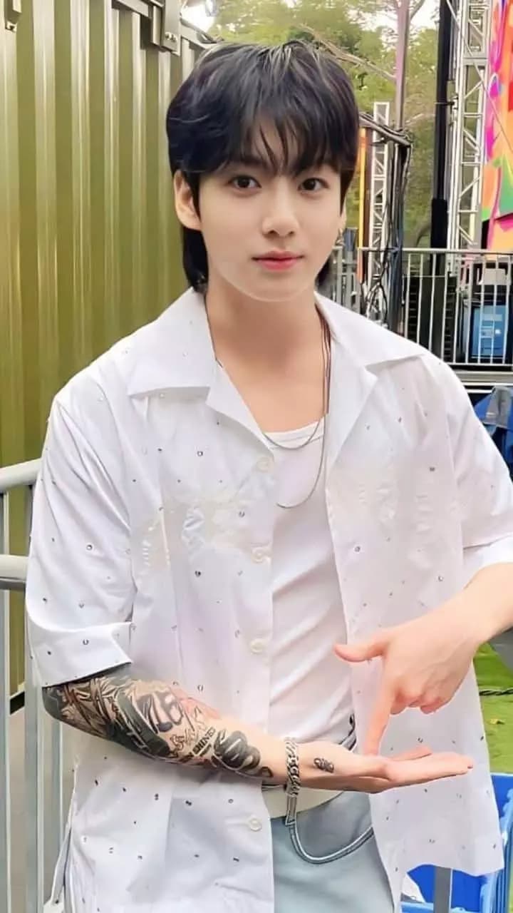jungkook thumbnail