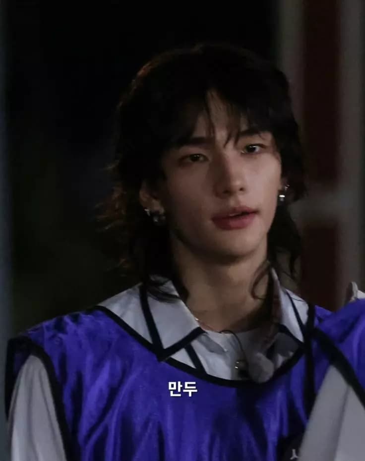 Hwang Hyunjin  thumbnail