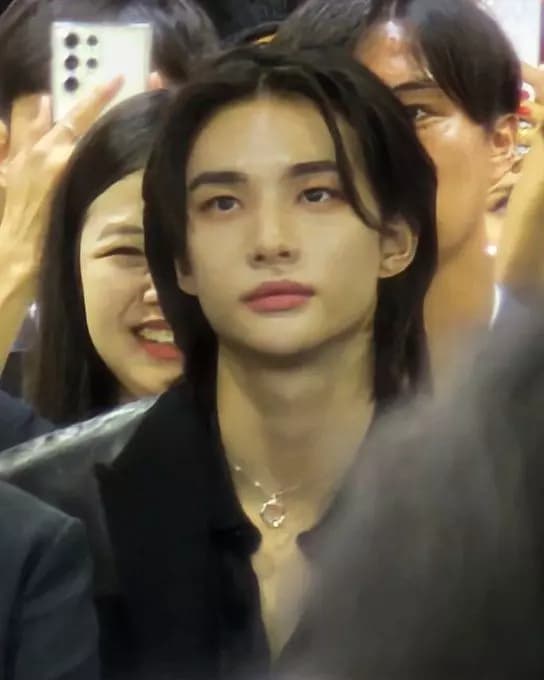 Hwang Hyunjin (Hyunlix) thumbnail