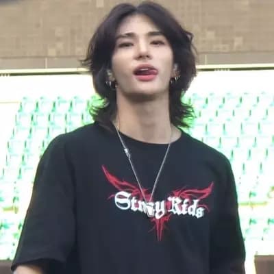 Hwang Hyunjin thumbnail
