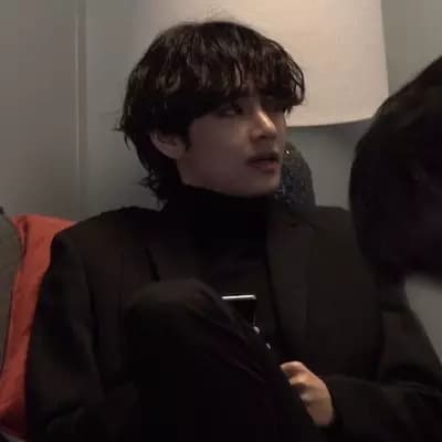 Kim Taehyung thumbnail
