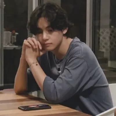 Kim taehyung  thumbnail
