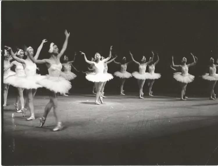 The Russian Ballerina of 1965 thumbnail
