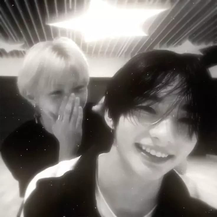 Hyunjin (Hyunlix-omegaverse) thumbnail