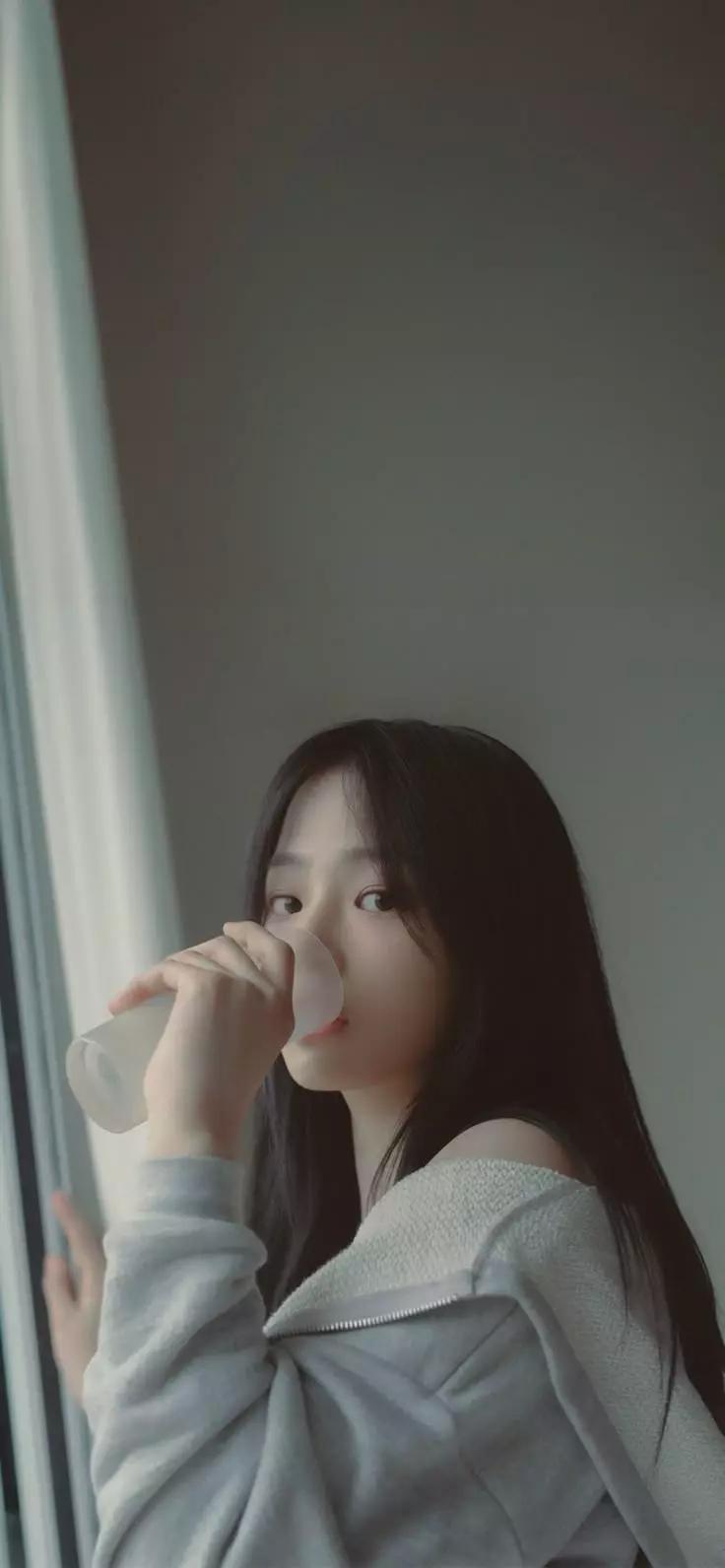 Kim Minji  thumbnail