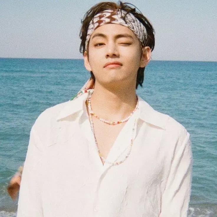 Kim Taehyung thumbnail
