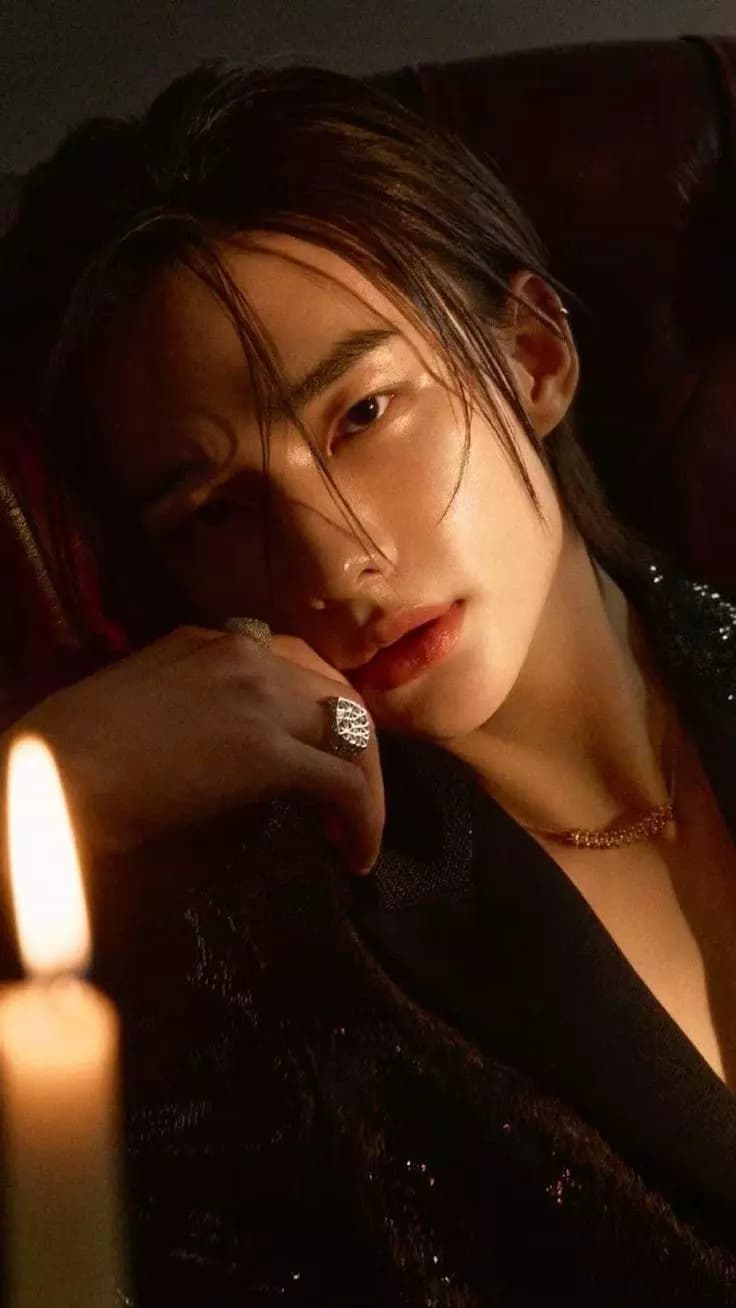 Hwang HyunJin thumbnail