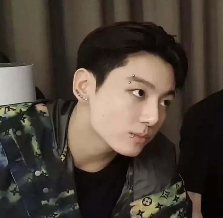 Jeon Jungkook thumbnail