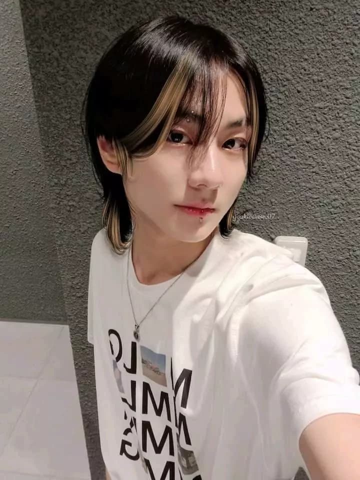 yang jungwon💞💞💞 thumbnail