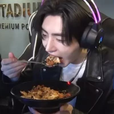 Sunghoon thumbnail