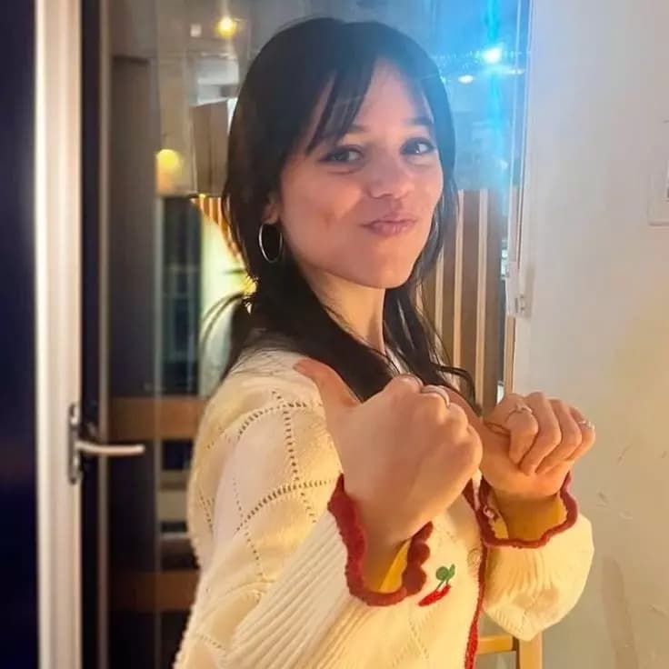Jenna ortega thumbnail